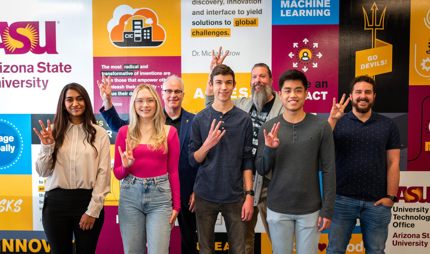 ASU students and teaching fellows for CIS 194 Cloud Foundations 